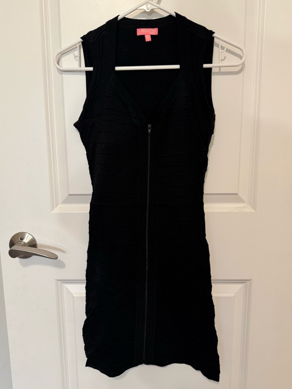 NWOT never worn Mustard Seed Black Sleeveless Zip Front Bodycon Dress Size S 🖤